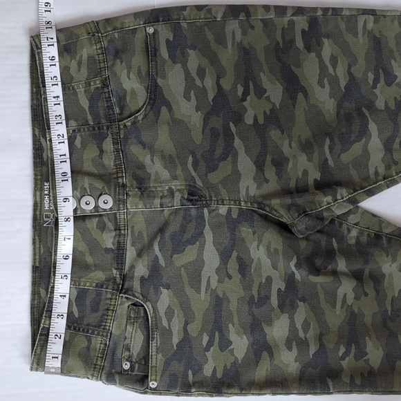 Nobo High Rise Sculpting Skinny Camo Jeans 19 Green Pockets - Picture 10 of 13